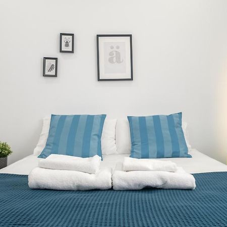 Bright, Brand New & Very Comfortable Apartment Валенсия Екстериор снимка